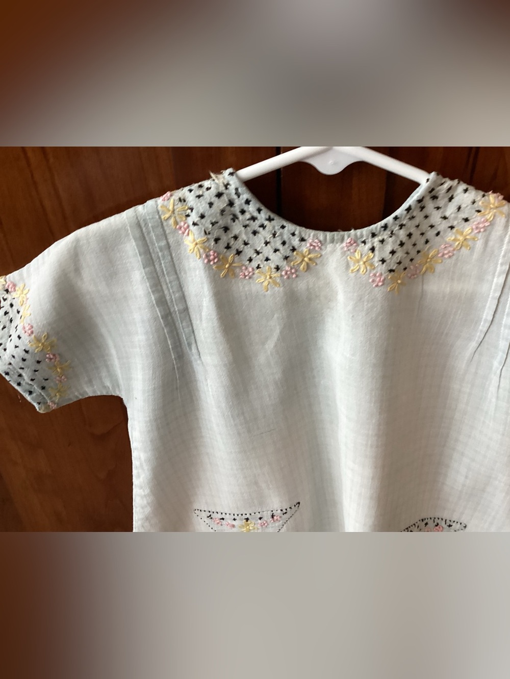 Antique Hand embroidered baby dress classic homespun light-weight cotton gauze - Picture 2 of 7